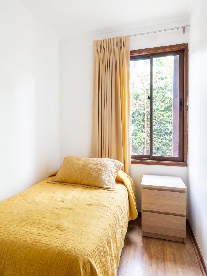 Dormitorio retocado por Pixai